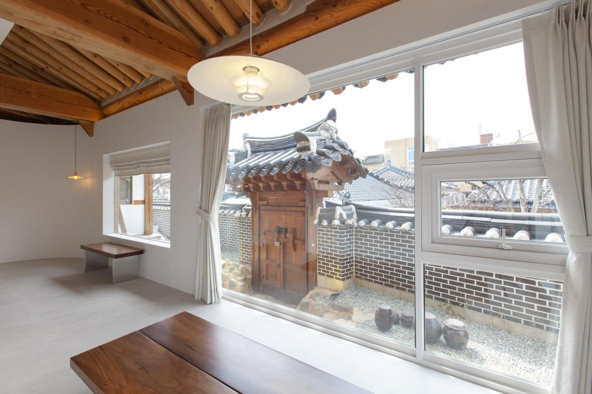 Cheong-Yeon, The Korean Traditional House Hanok In Jeonju Hanok Village Exterior photo